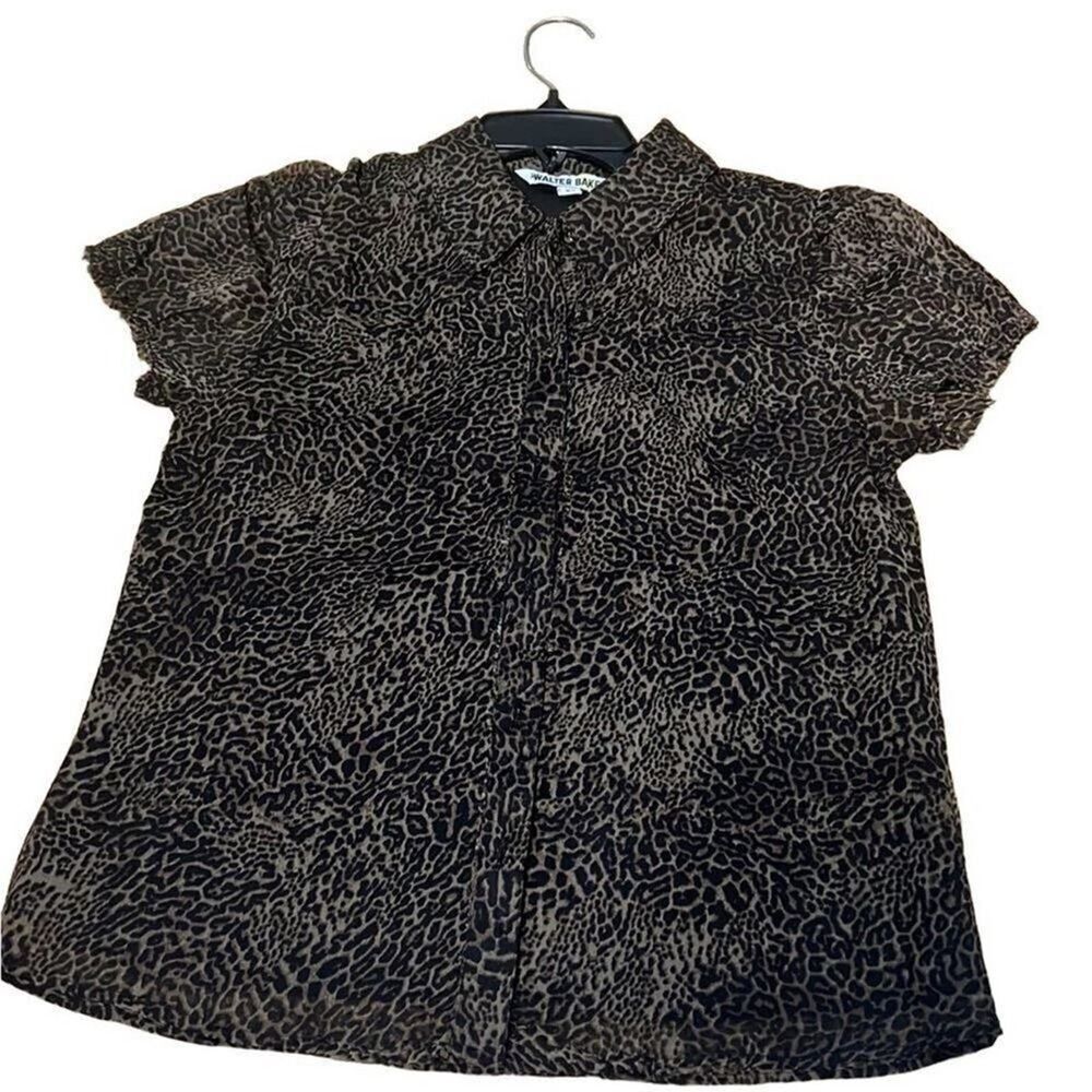 WALTER BAKER LEOPARD PRINT BLOUSE SIZE XS